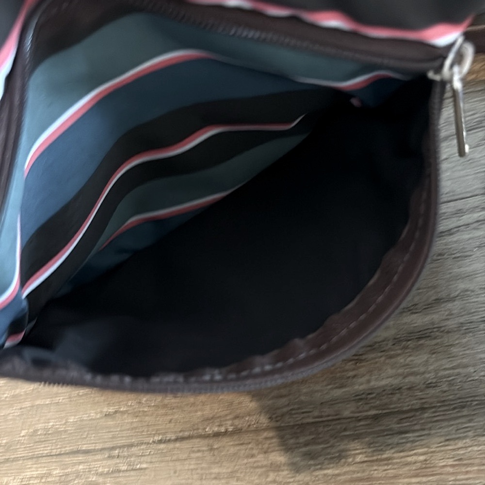 NWT [LeSportsac] Kasey Crossbody Purse Bag w/ 3 Front Pockets & Adjustable Strap - Picture 6 of 11